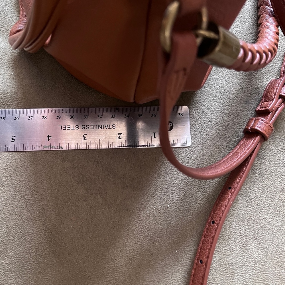 Universal Thread Pull String Bucket Purse - image 3